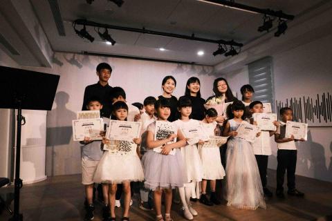 盧老師（鋼琴教學/到府教學） - 