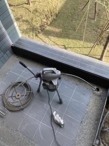 永立淨包通工程行 - 戶外陽台通水管