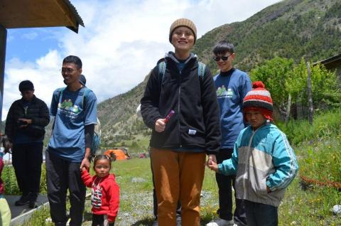 梁亦安 - 與尼泊爾偏鄉小學文化交流