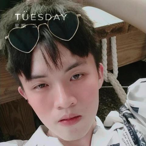 提供冰箱服務的專家冰箱