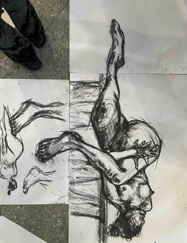 曾媃 - 2023 裸體素描 四張全開 炭筆