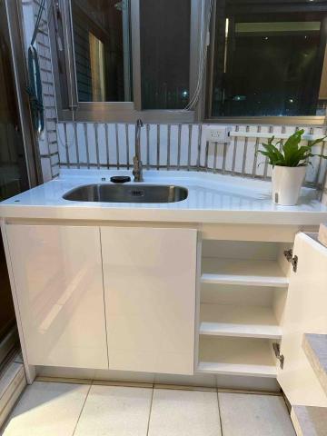 威聖裝潢工程行 -  洗手檯面完工