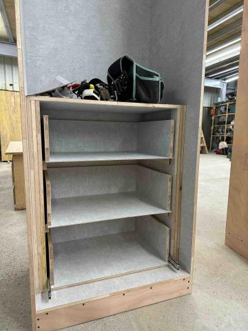 威聖裝潢工程行 - 訂做木作衣櫃