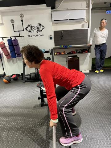 Jesse - 高齡者族群肌力與體能訓練