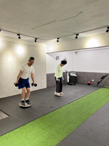 Jesse - 肢體平衡穩定訓練，訓練核心穩定能力 !