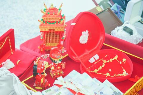 吳泓頲 - 婚宴
 吳泓頲 - 婚宴