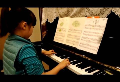 莉莉老師鋼琴家教 - 8歲的茹茹（照片經過家長同意才公開）