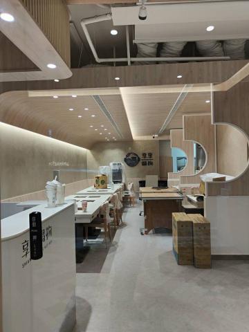 印象水電空調工程行 - 營業場所燈具安裝照 印象水電空調工程行 - 營業場所燈具安裝照