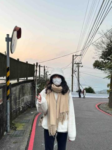 提供高中生物服務的專家林函穎