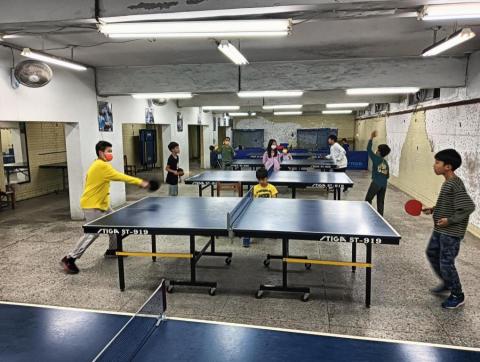 雙北COACH張 - 每週16:00~17:30指導一次，從小正確的基本動作。