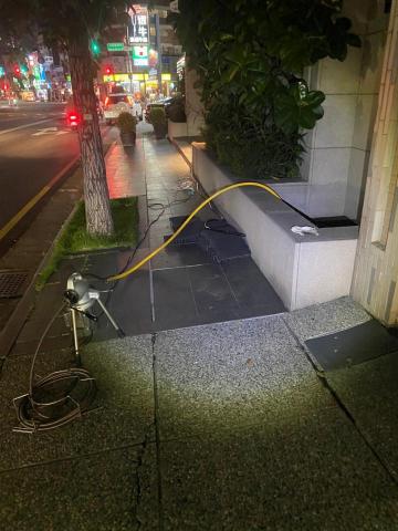 永立淨包通工程行 - 餐飲業截油槽阻塞通水管