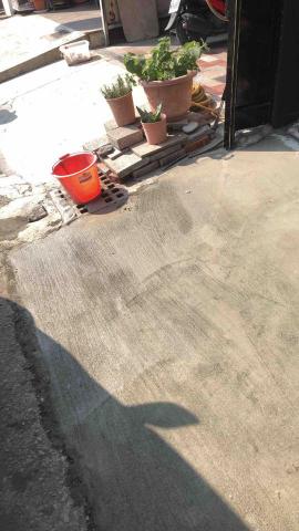 泥作工坊 - 店家斜坡道止滑施工