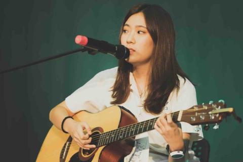 林詩馨 - 有音樂方面的基礎