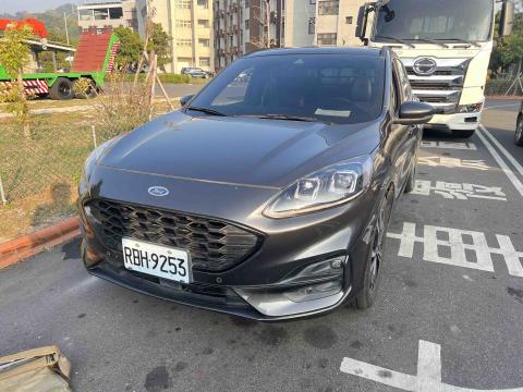 吳舜岳 - 五座頂級酷加三代商旅車