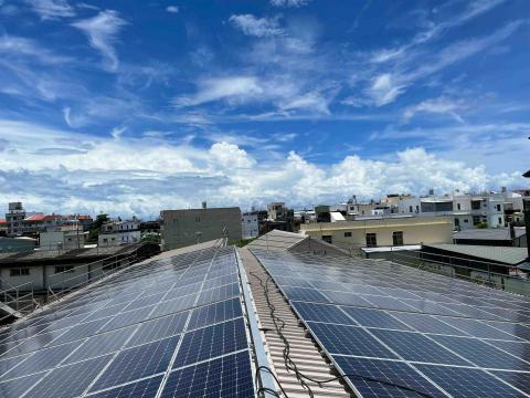 提供出租屋頂太陽能服務的專家厚億綠能科技