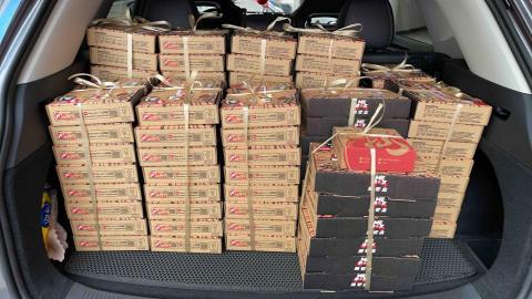 Nini台南高雄接送服務 - 披薩跑腿服務