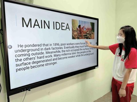 Michelle 留美英文老師 - 學生上台全英文報告