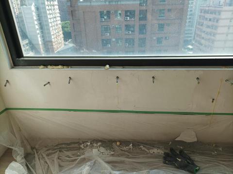 陳品豪 - 窗框漏水灌注止漏