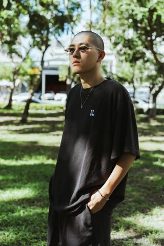 Overeasy Media 荷包蛋媒體 - 產品攝影