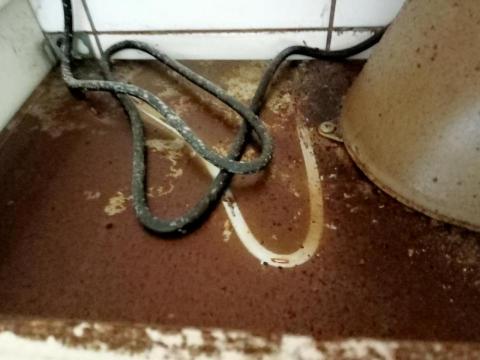 小玫居家清潔 - 廚房重油垢處理前