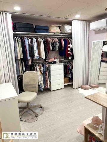 屏騁創設工作室 -  小房善用開放衣櫃也有大收納量