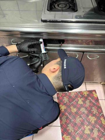 菖蒔環境事業有限公司 - 住宅廚房施點餌劑 菖蒔環境事業有限公司 - 住宅廚房施點餌劑