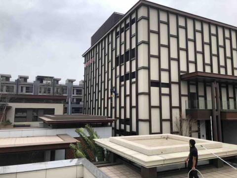 個人工作室-外牆蜘蛛人 - 台中傑仕堡清洗 個人工作室-外牆蜘蛛人 - 台中傑仕堡清洗