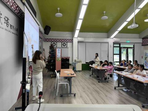 謝依辰 - 營隊授課