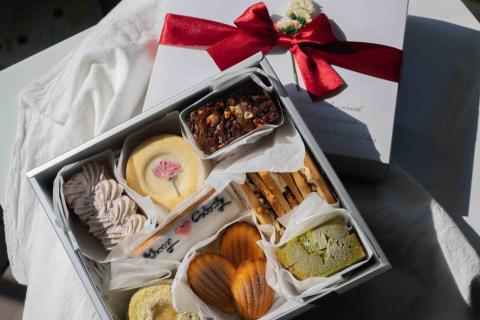 戴鈺昌 - 甜點禮盒拍攝 戴鈺昌 - 甜點禮盒拍攝
