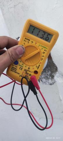 黃友南 - 測試電壓，燈迴路及安裝感應燈