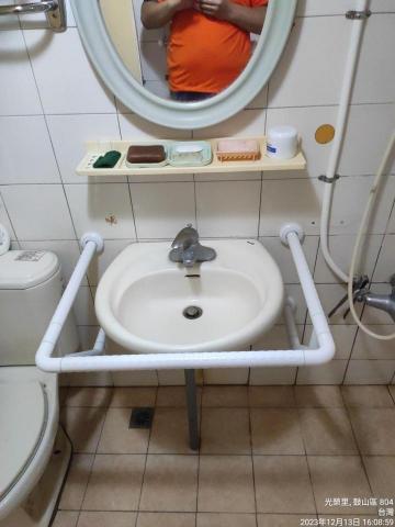 嶸源工程行 - ABS 浴盆扶手