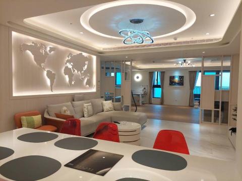 尼希米翻修工程 - 客廳木作、地面、天花、家配完成照 尼希米翻修工程 - 客廳木作、地面、天花、家配完成照