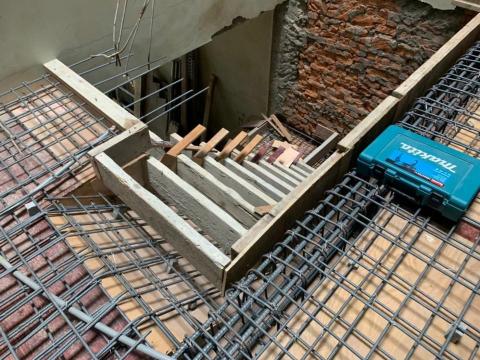尼希米翻修工程 - 樓梯模板施作 尼希米翻修工程 - 樓梯模板施作