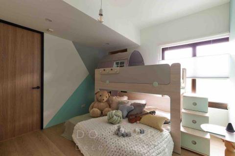 結城油漆工程行 - 三色跳色牆