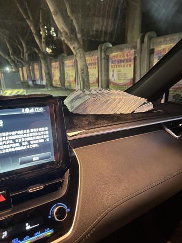 擺渡理律顧問 - 