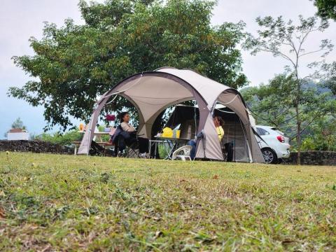 八福多元工作坊 - 提供露營個人休閒空間。