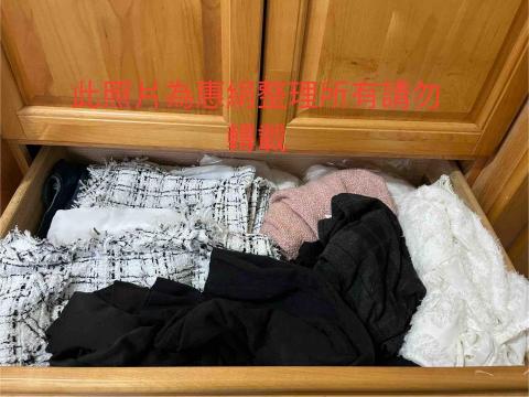 惠絹清潔 - 整理衣櫃前