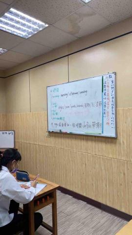 蔡若彤 - 英檢上課照片