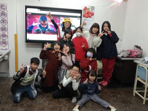 王小玲小姐 - 我們教的孩子