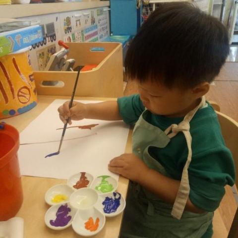 提供保母服務的專家黃佩珊