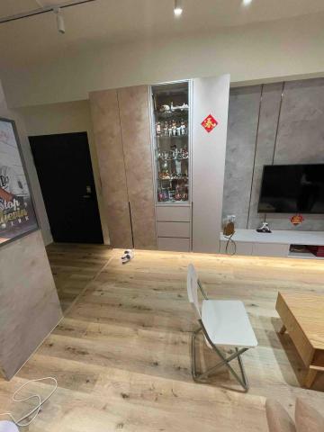 陳原恩 - 電視櫃搭配鋁框門