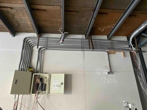 冠均水電工程行 - 火鍋串燒店配管拉線