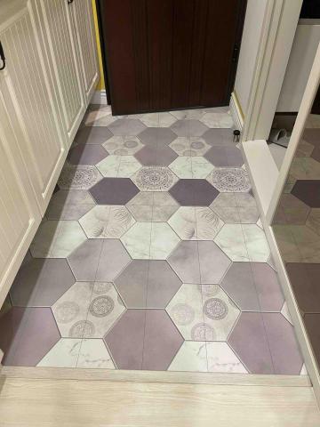 聖辰地板設計(塑膠地板代工達人賴桑) - 六角石塑卡扣花磚 聖辰地板設計(塑膠地板代工達人賴桑) - 六角石塑卡扣花磚