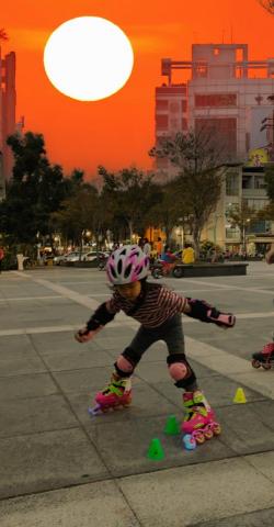 斯坦利運動館-直排輪，滑步車，國標舞 - 民生公園直排輪