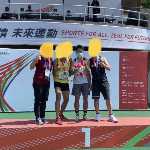 劉文斌 - 參加在成功大學舉辦的全國大專院校運動會田徑賽事並獲得單項冠軍