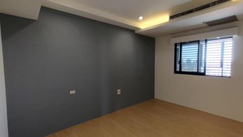 王依婷油漆團隊 - 美術館噴漆