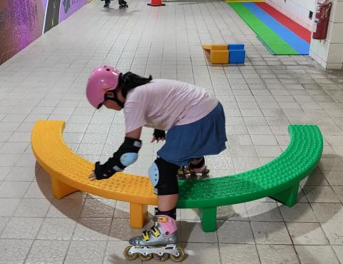 斯坦利運動館-直排輪，滑步車，國標舞 - U-TURN