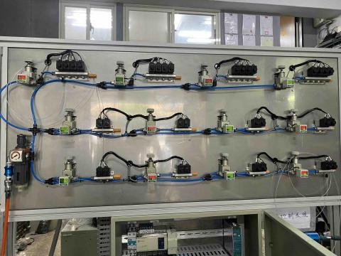 陳東 - 第一個作品，電磁閥教學機