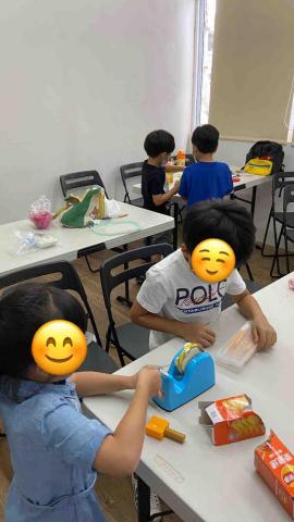 邵于恩 - 動手玩創意—餅乾盒改造