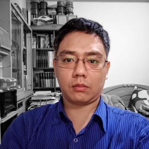 提供英翻中服務的專家李宗洋